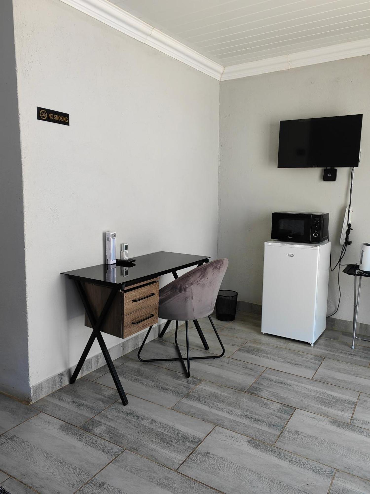 Back Of The Moon Guesthouse Kuruman Exteriér fotografie